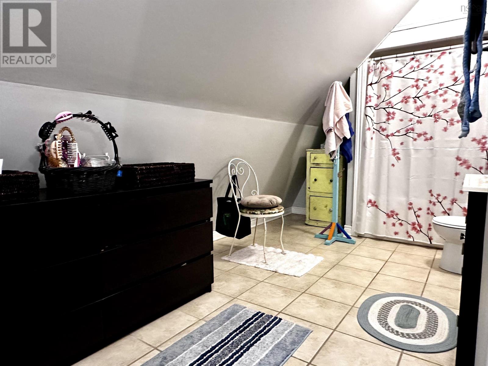 8872 Kempt Head Road - 34