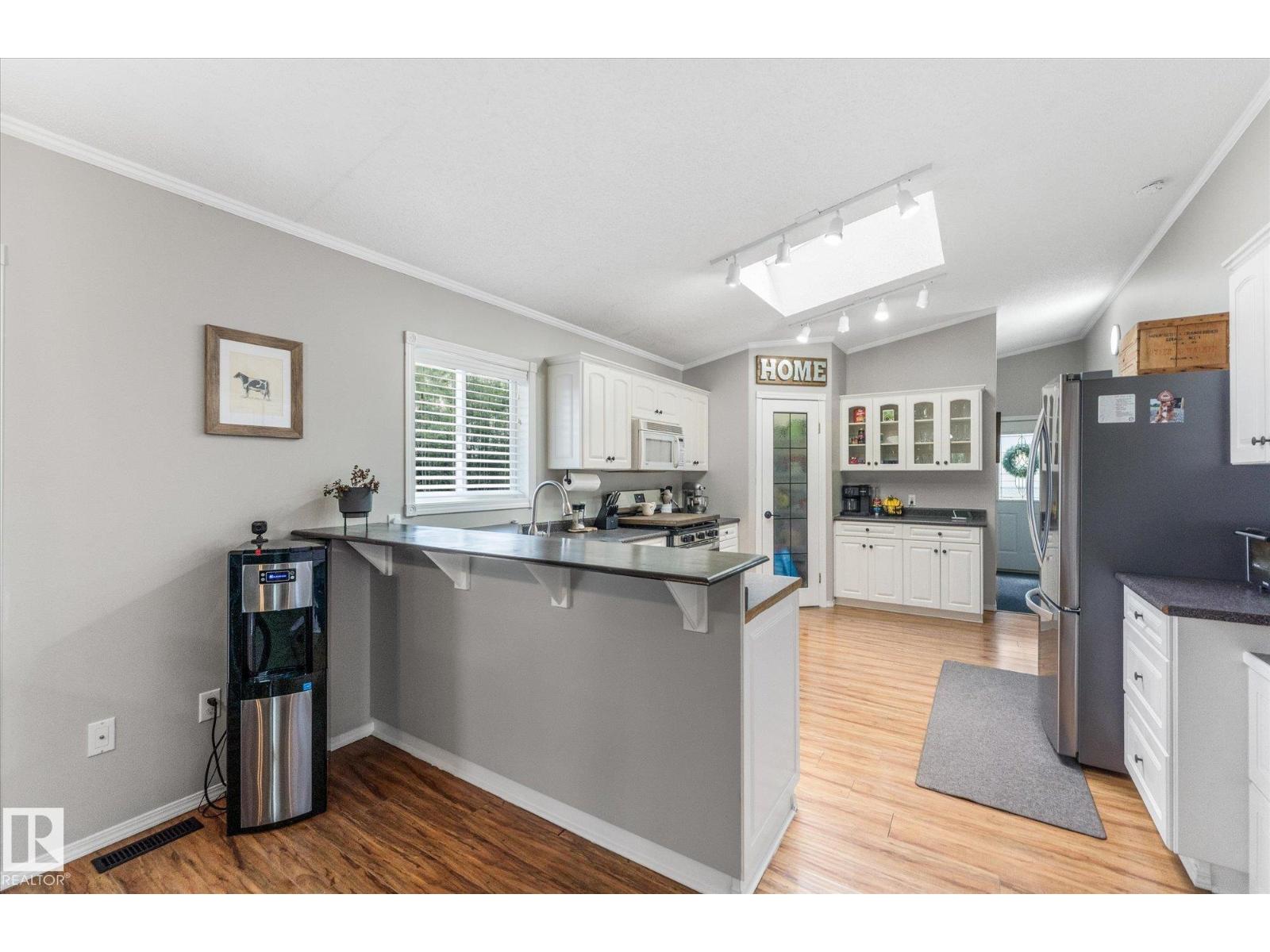 51201 RGE ROAD 73 - 12