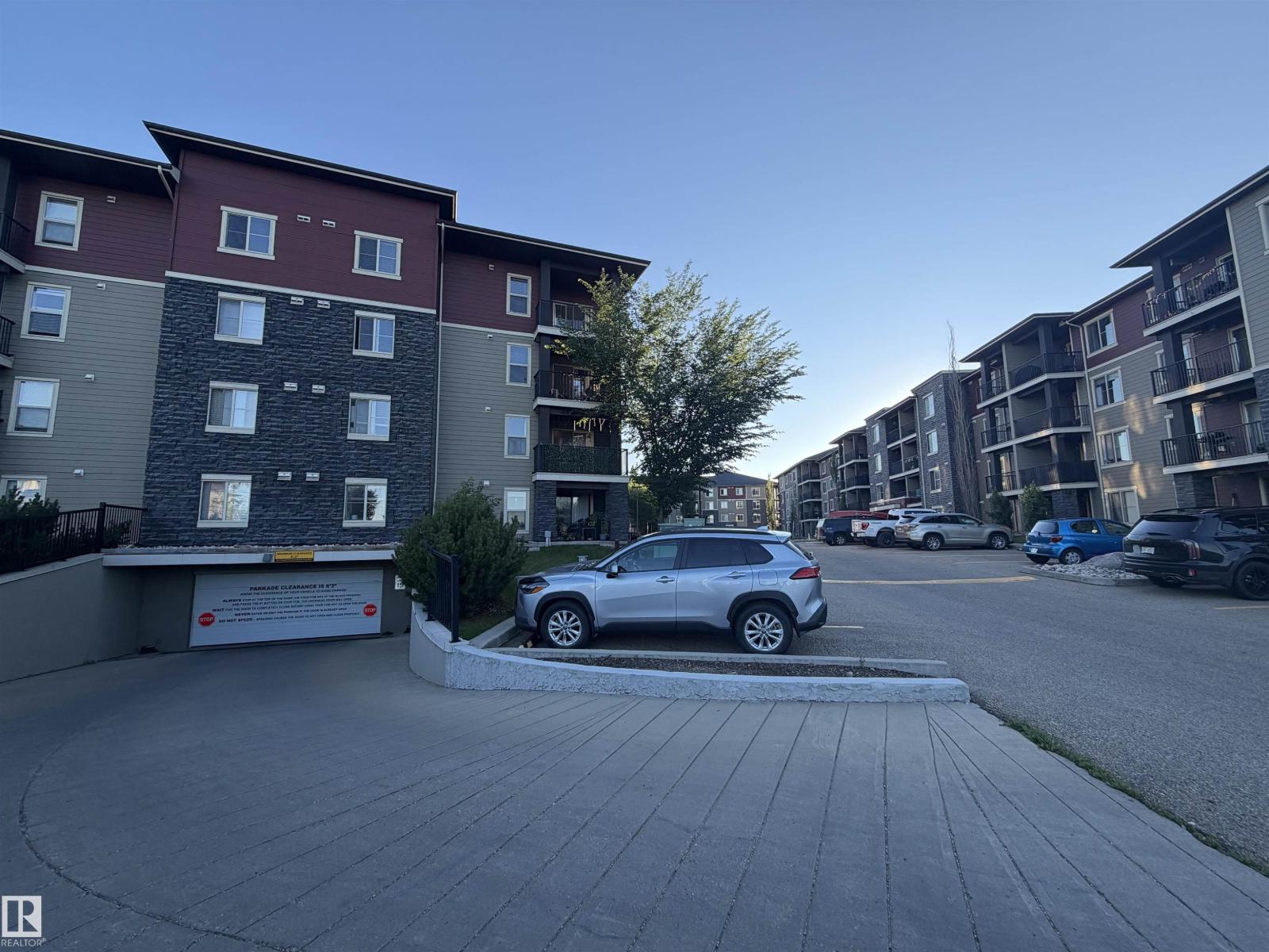 #114 1080 MCCONACHIE BV NW - 4
