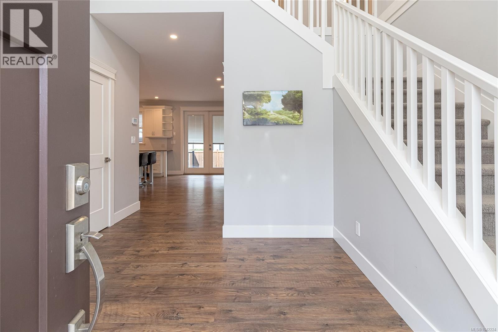 990 Ariane Gdns - 3