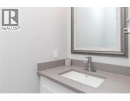 990 Ariane Gdns, Langford, BC V9C3A4 Photo 20