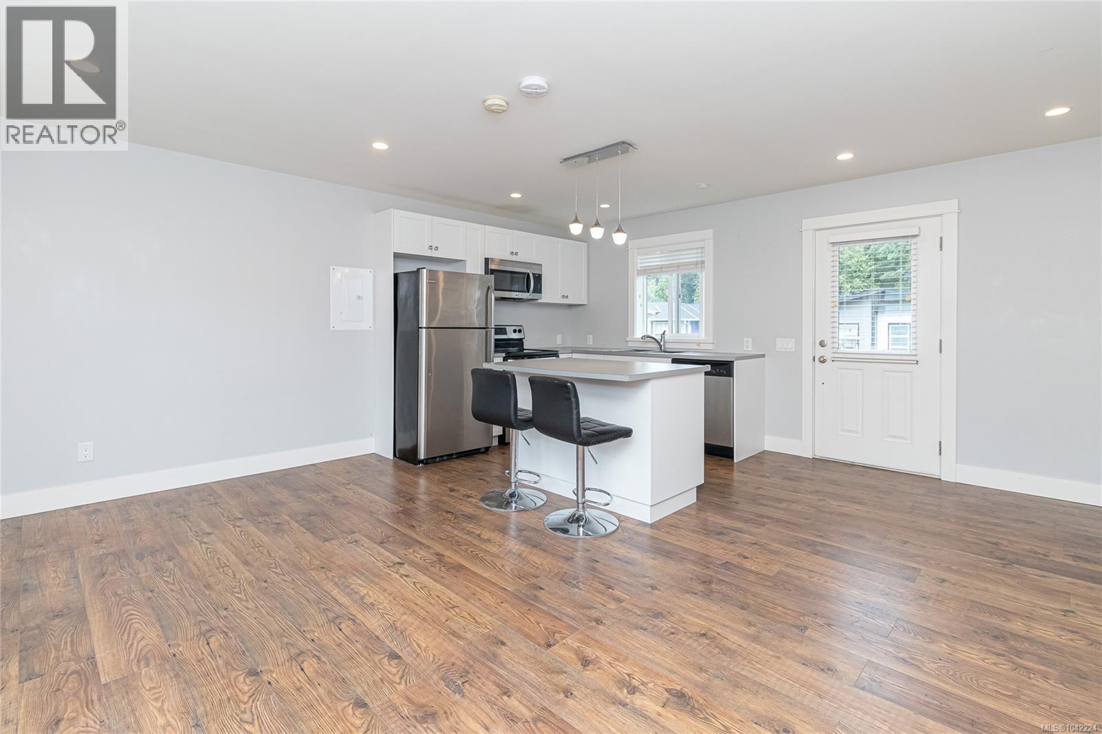 990 Ariane Gdns - 25