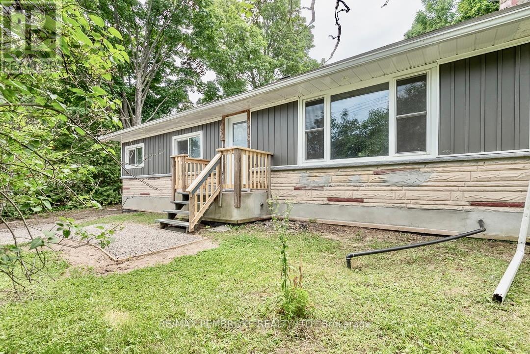 310 ESTHER STREET - 2
