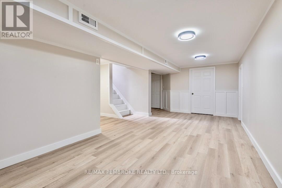 310 ESTHER STREET - 22