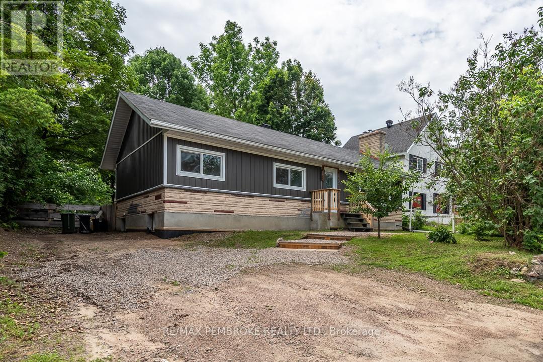 310 ESTHER STREET - 4