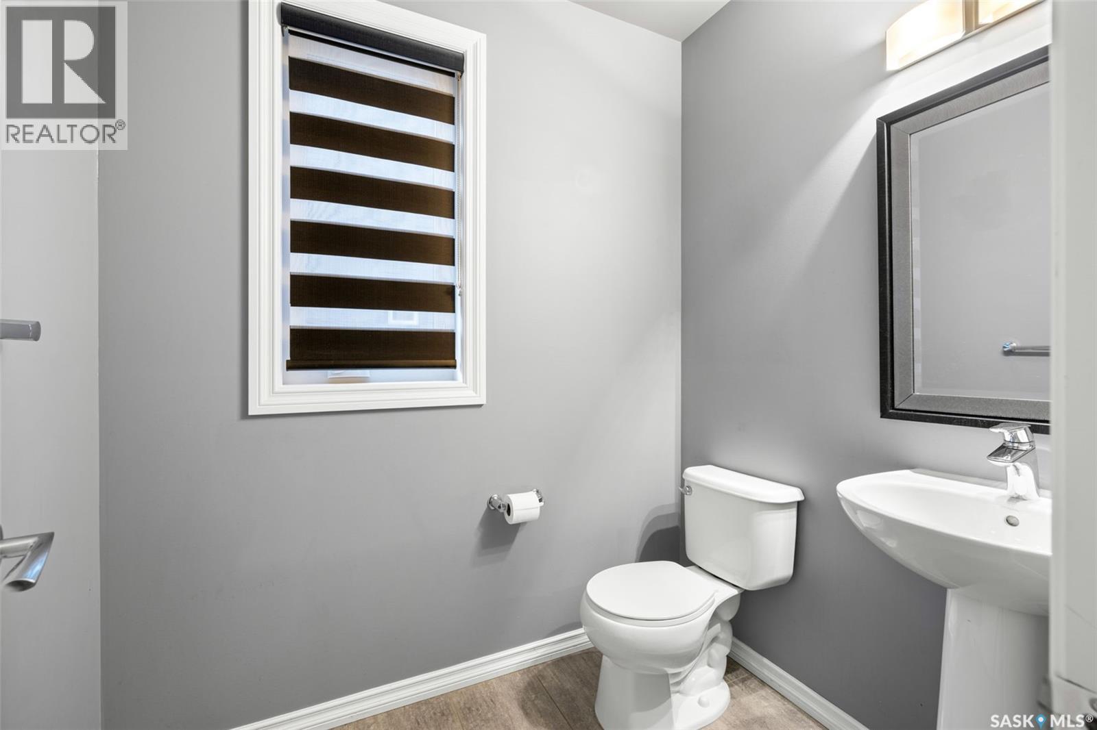 25 Hudson DRIVE - 18