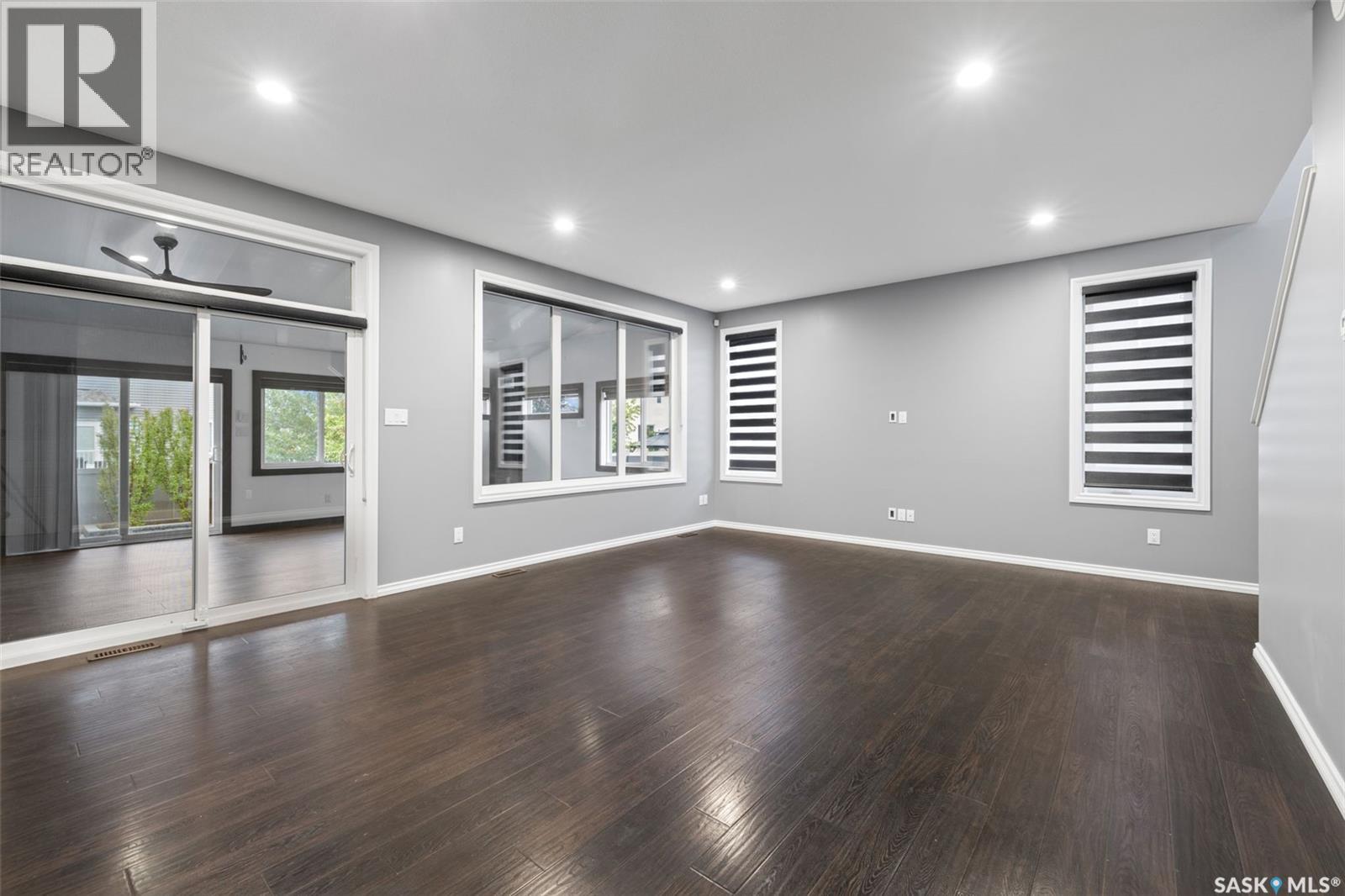 25 Hudson DRIVE - 8