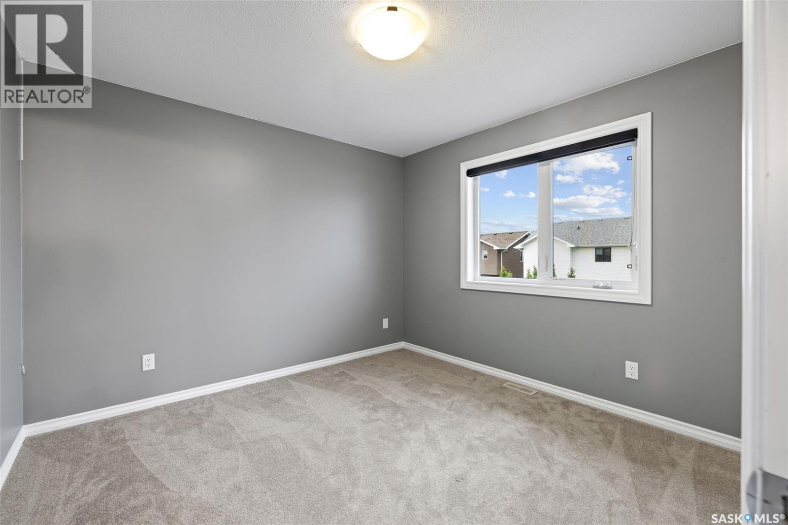 25 Hudson DRIVE - 22