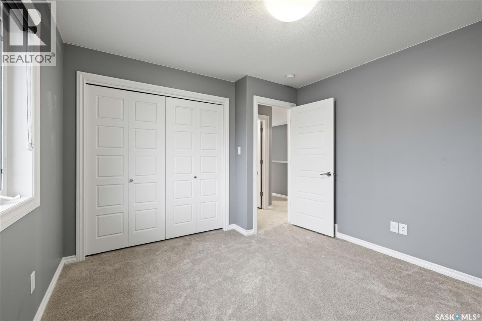 25 Hudson DRIVE - 23