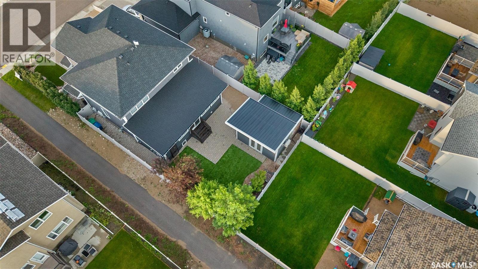 25 Hudson DRIVE - 52