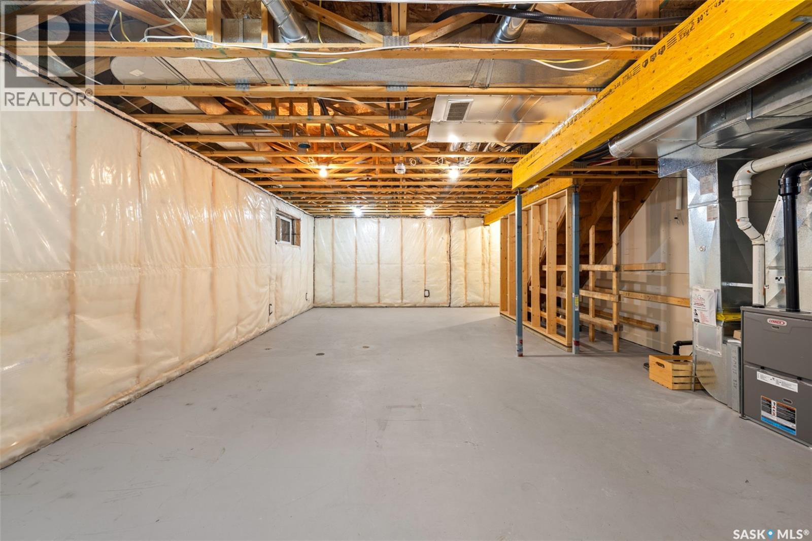 25 Hudson DRIVE - 37