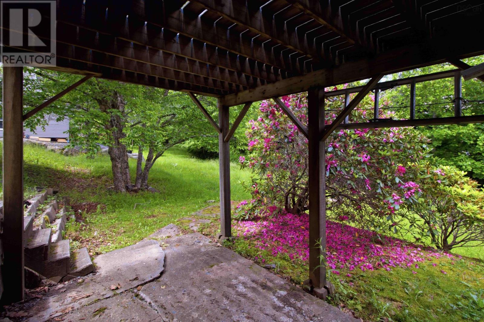 20 Acorn Road - 24