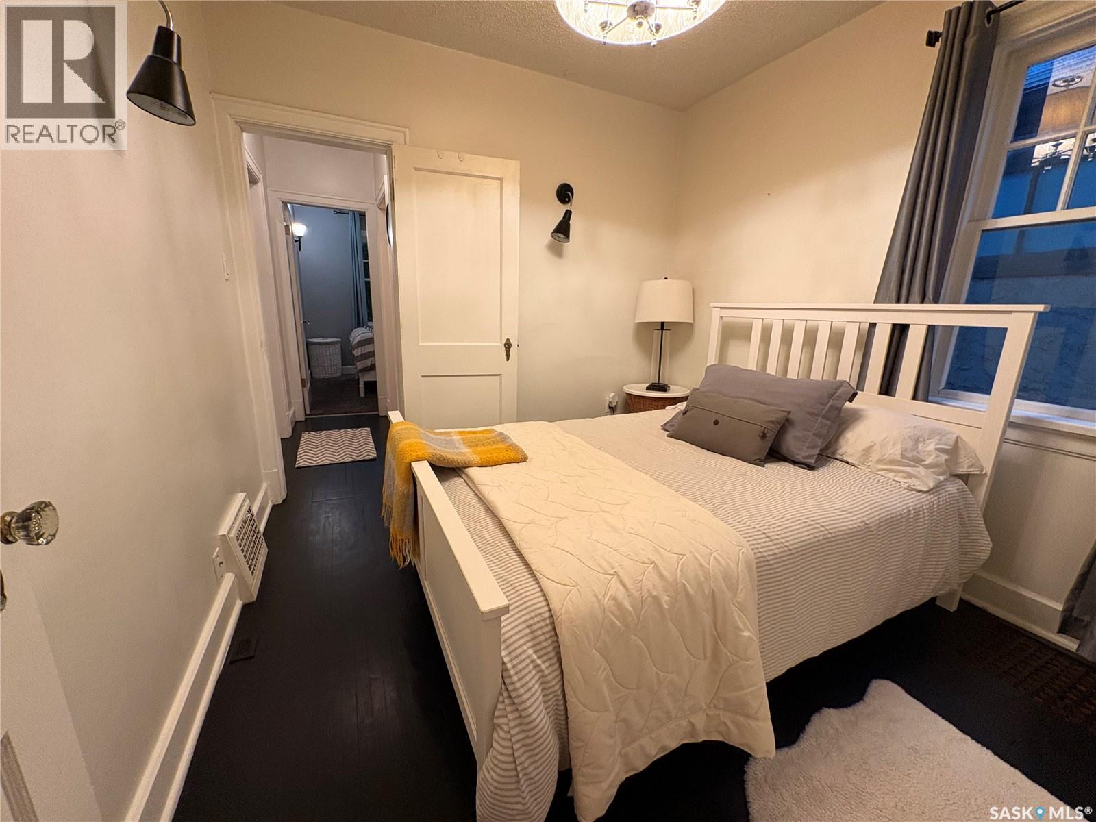 2458 Broder STREET - 10