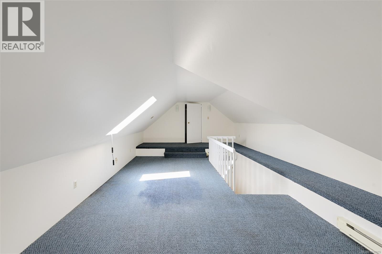1620 Camosun St - 20