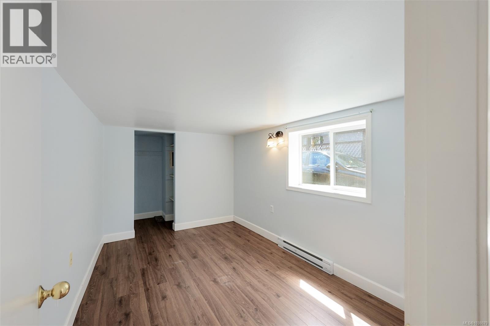 1620 Camosun St - 29