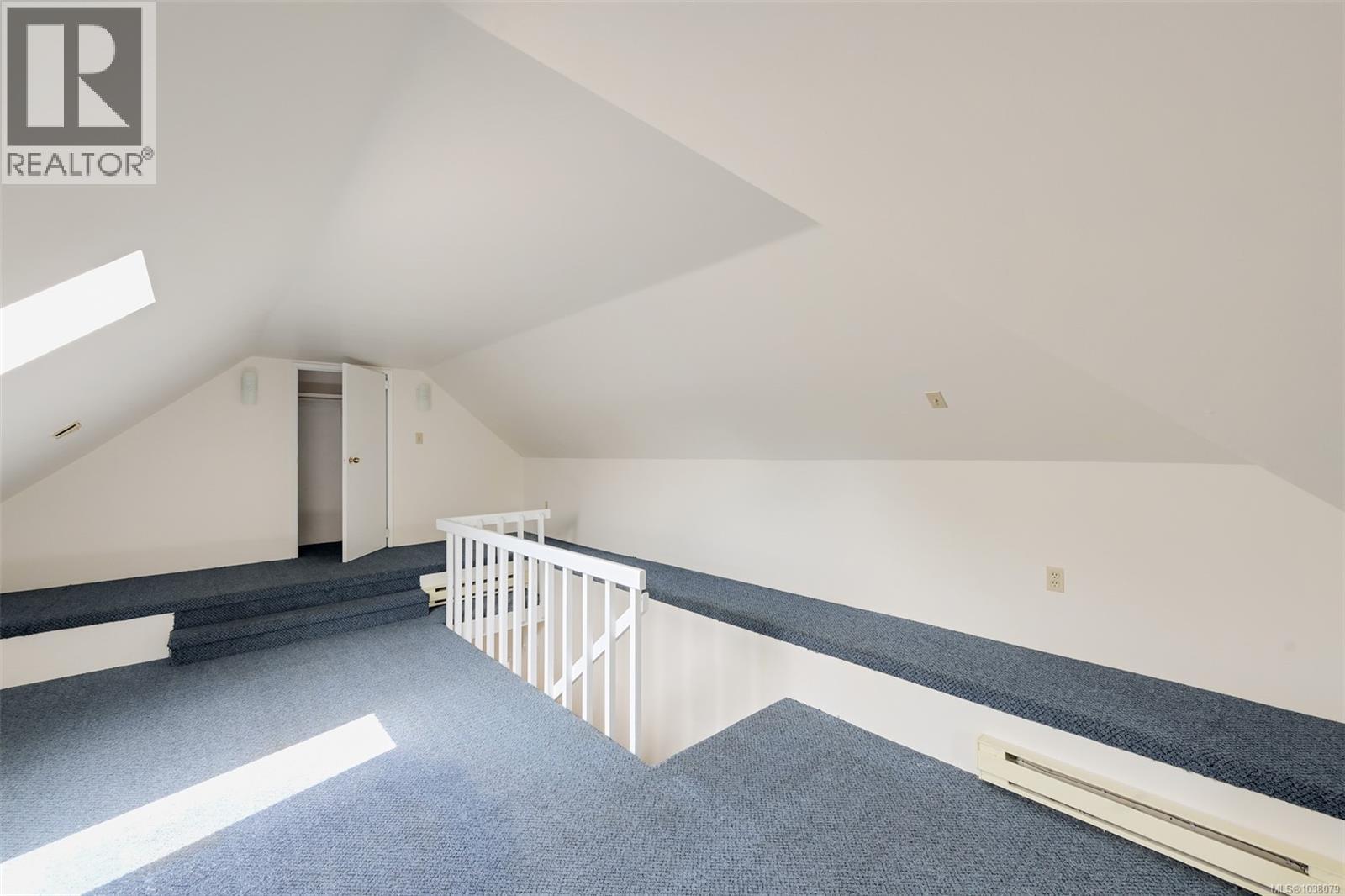 1620 Camosun St - 21