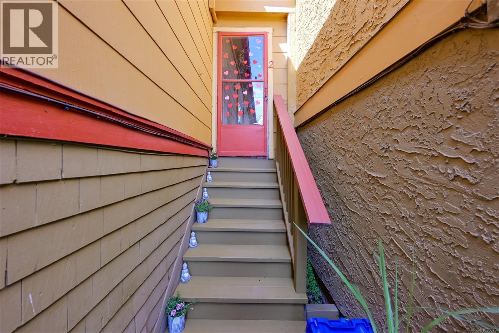 1620 Camosun St - 49