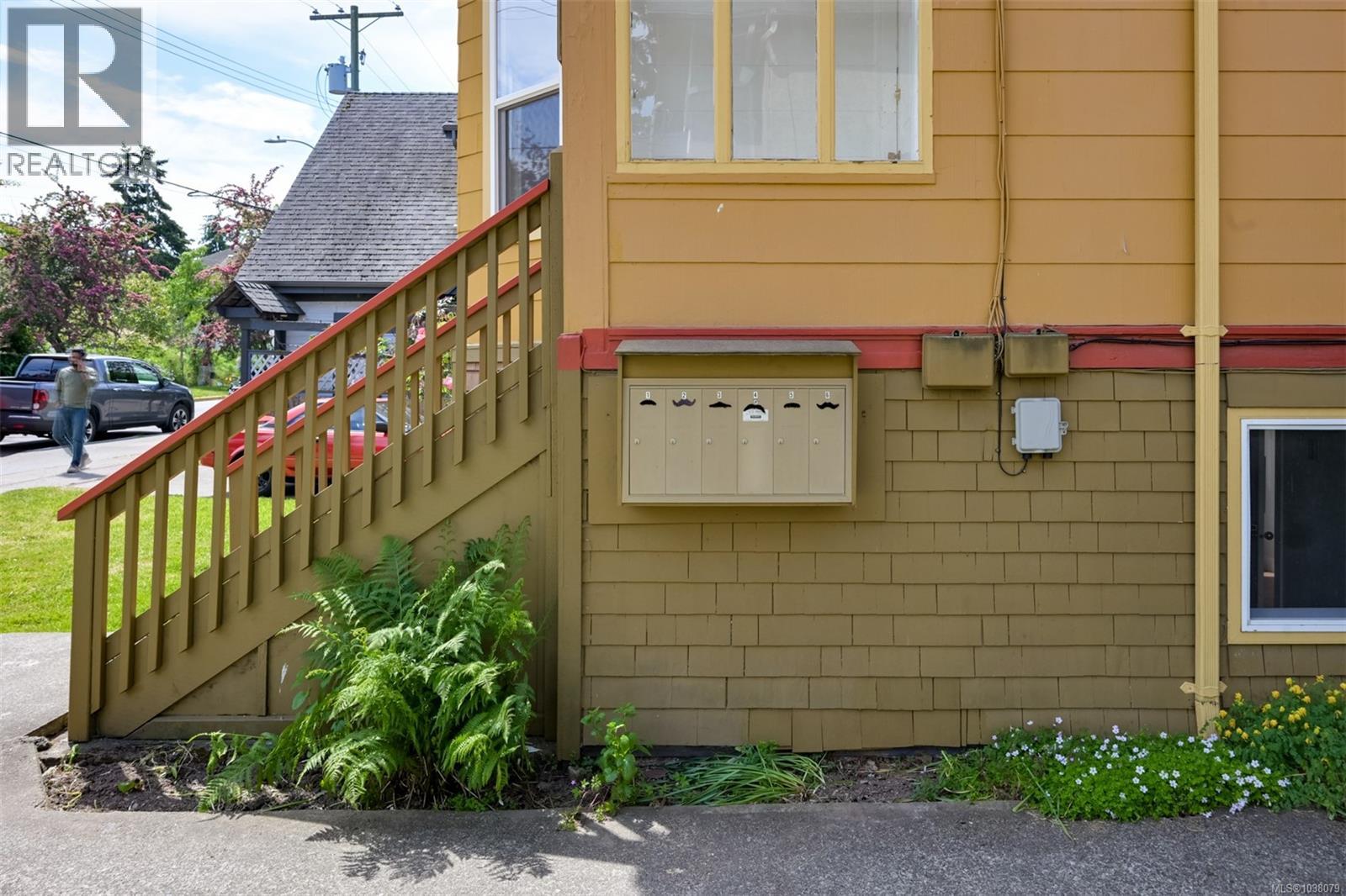 1620 Camosun St - 79