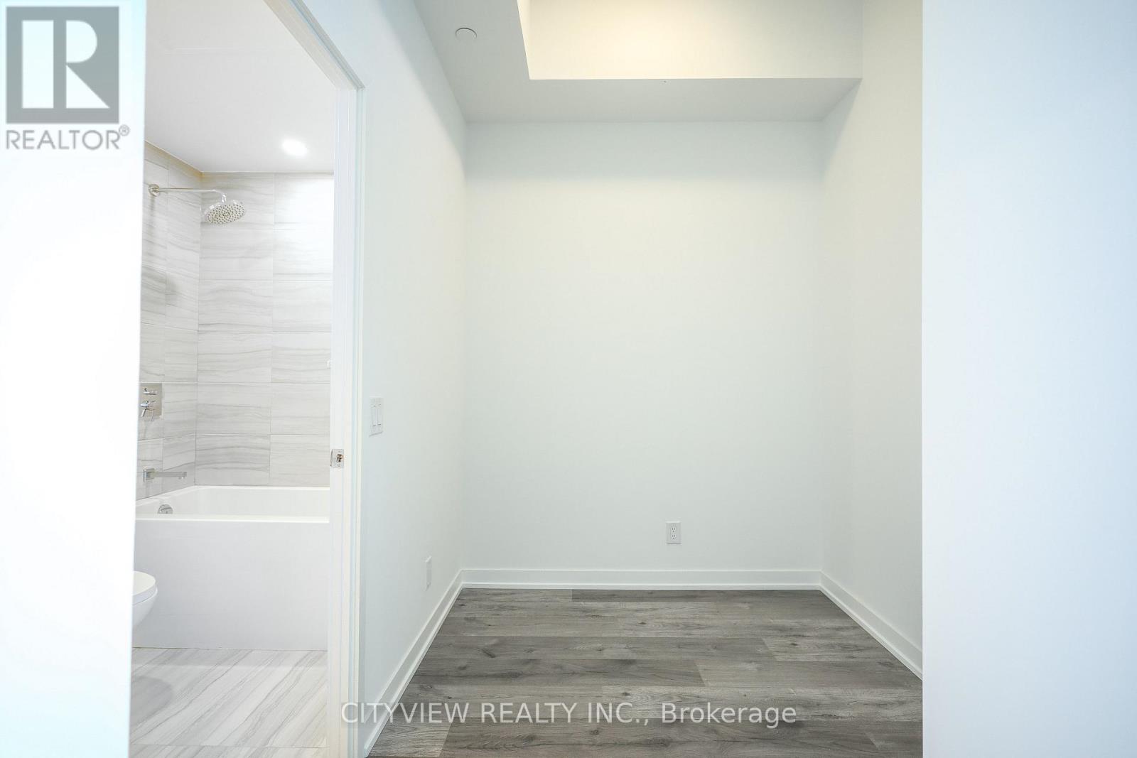 #1121 285 DUFFERIN STREET - 13