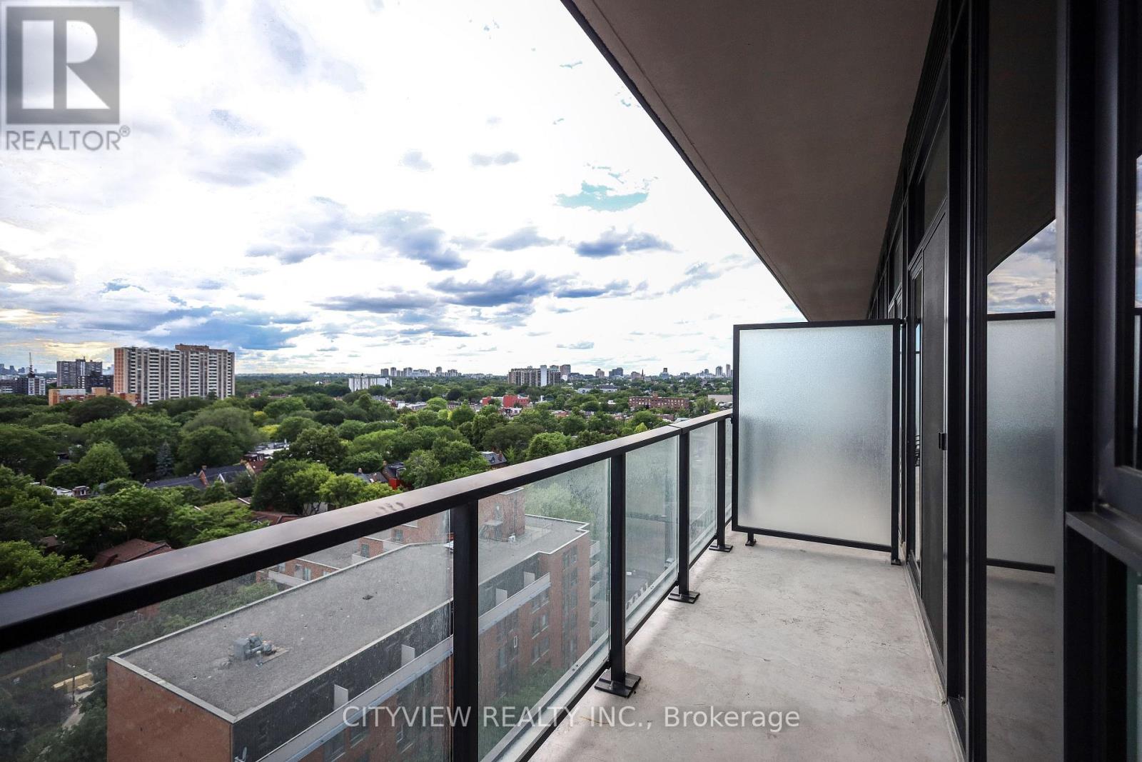 #1121 285 DUFFERIN STREET - 19
