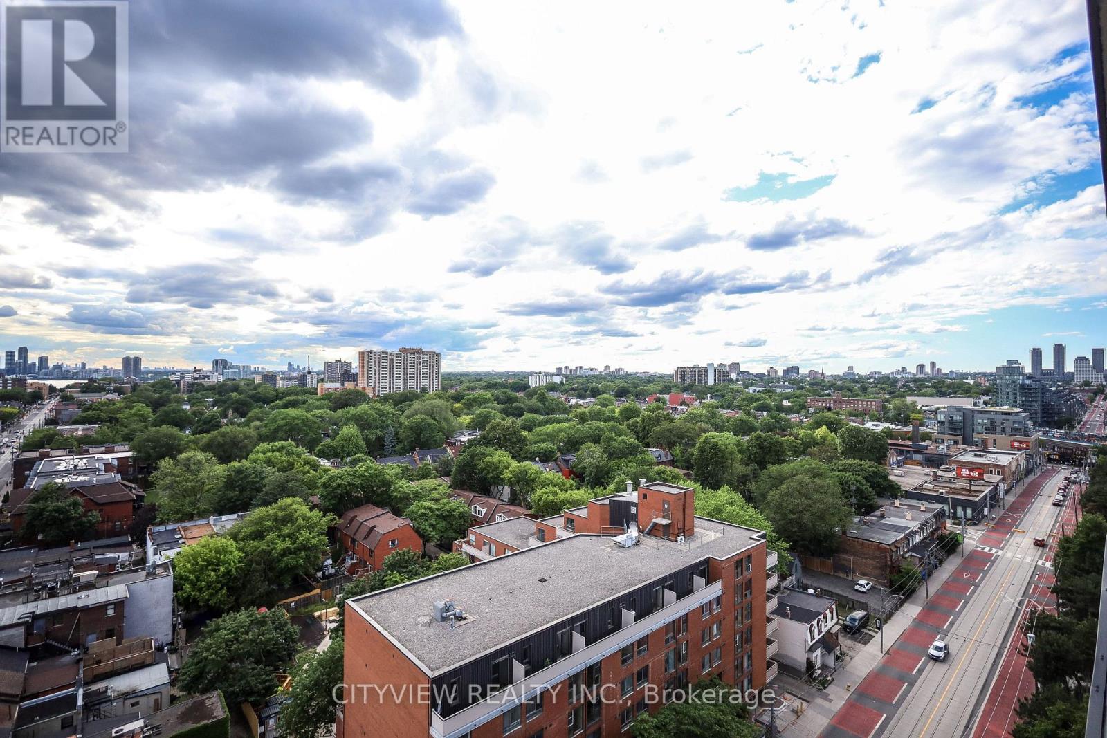 #1121 285 DUFFERIN STREET - 22