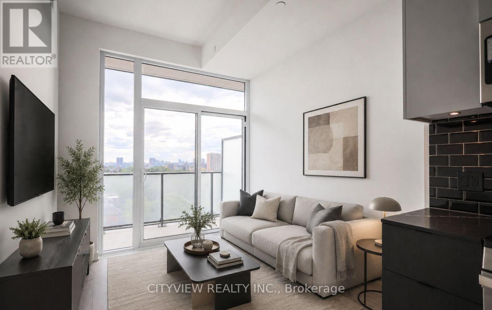 #1121 285 DUFFERIN STREET - 5