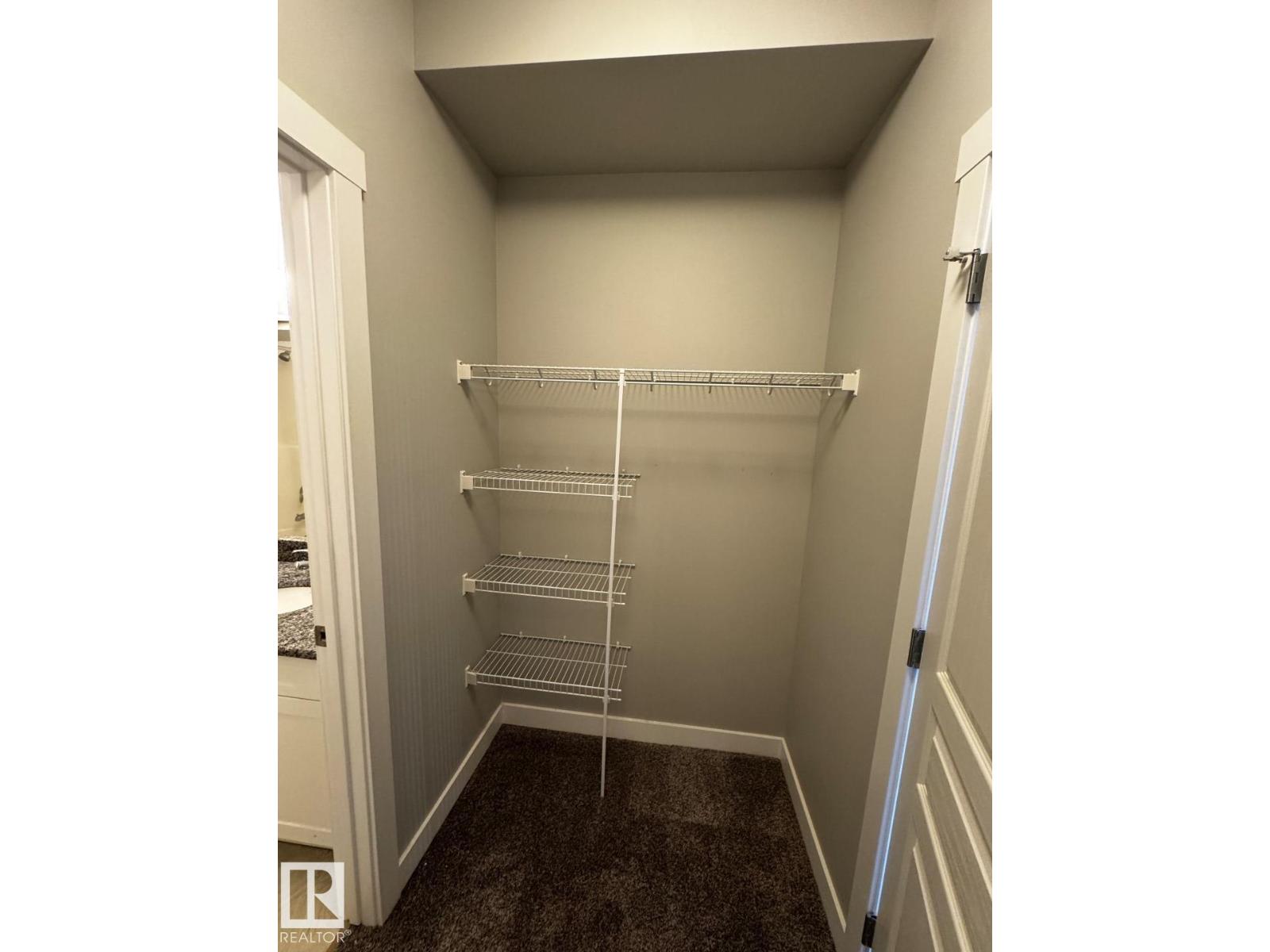 #405 3670 139 AV NW - 10