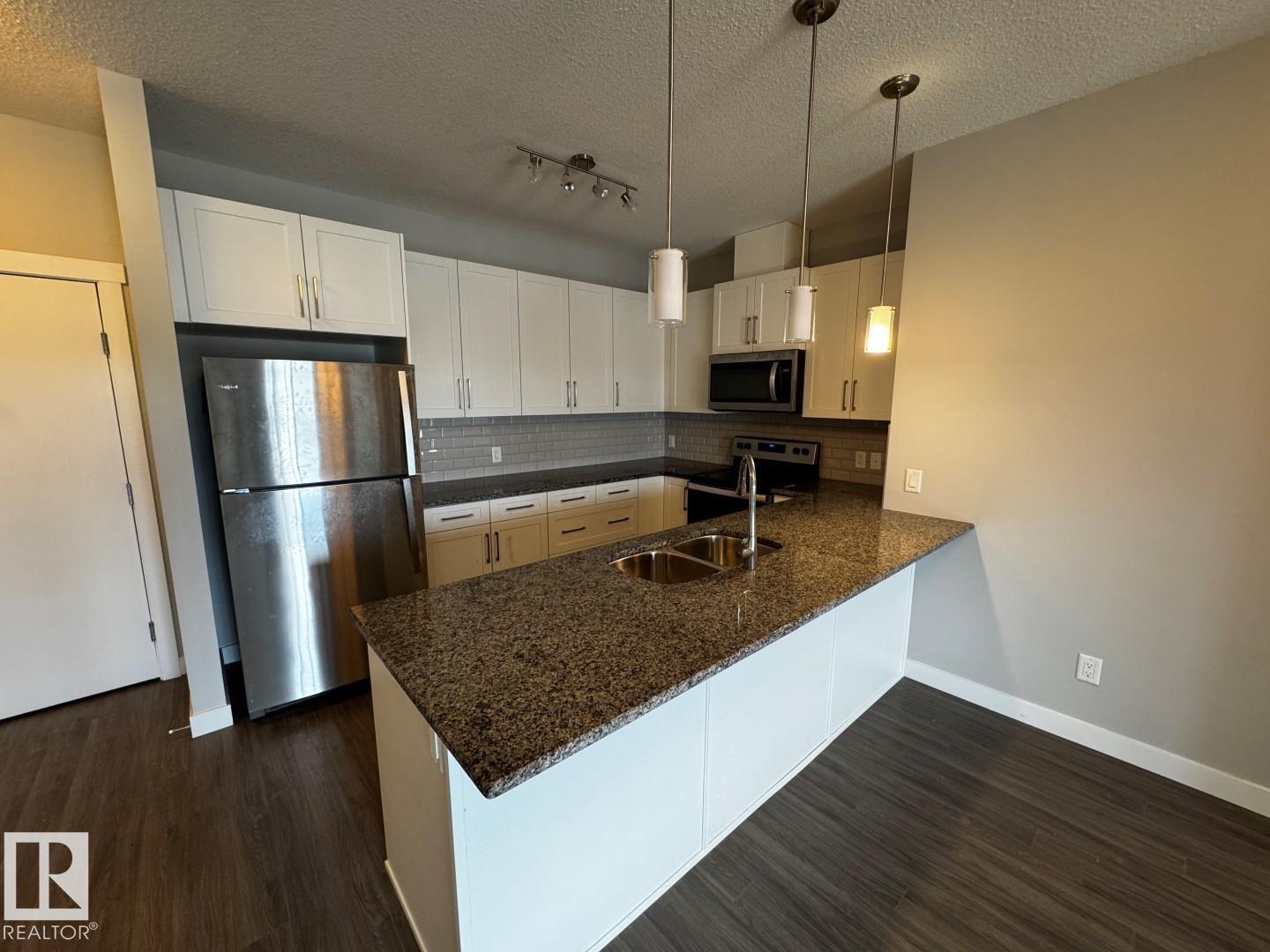 #405 3670 139 AV NW - 3