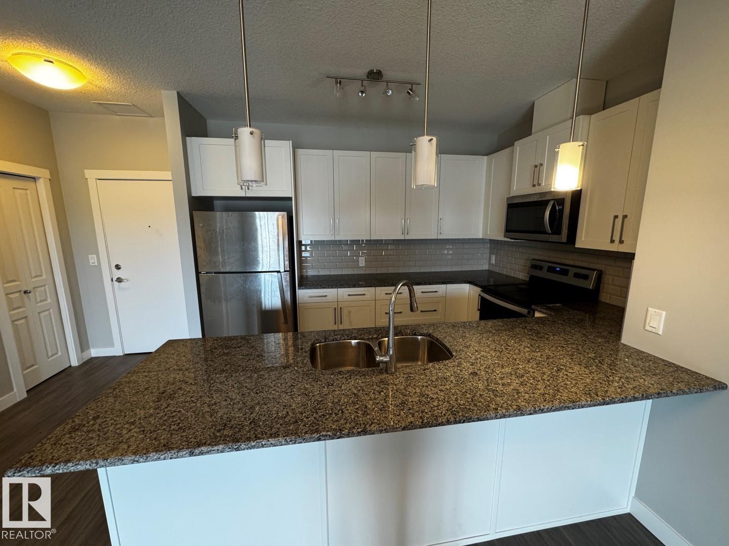 #405 3670 139 AV NW - 6