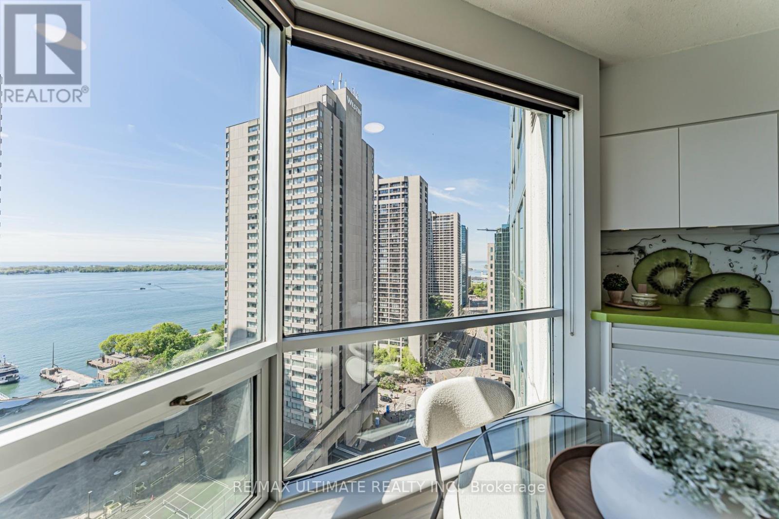 #2206 10 QUEENS QUAY W - 15