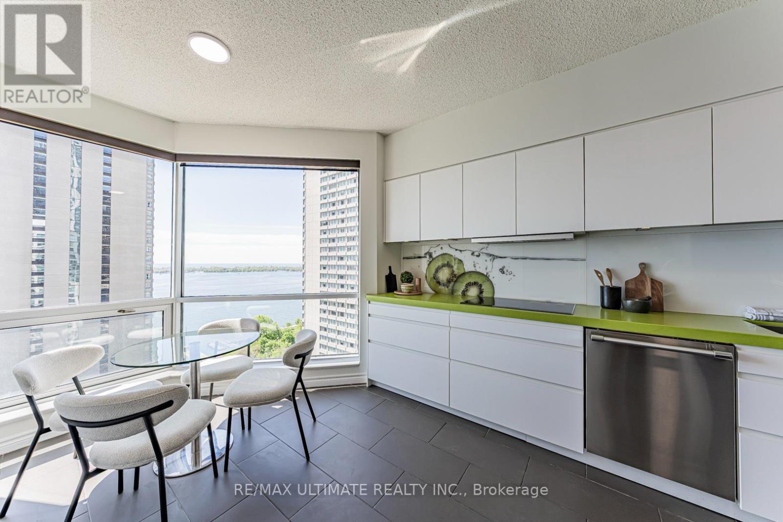 #2206 10 QUEENS QUAY W - 19
