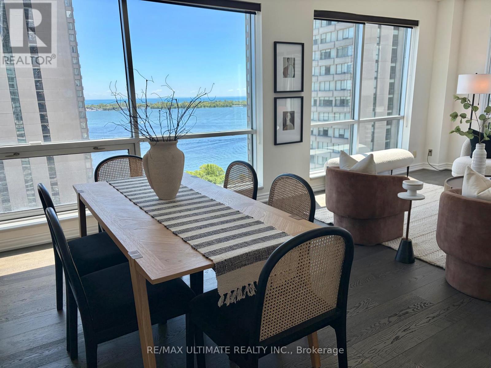 #2206 10 QUEENS QUAY W - 21