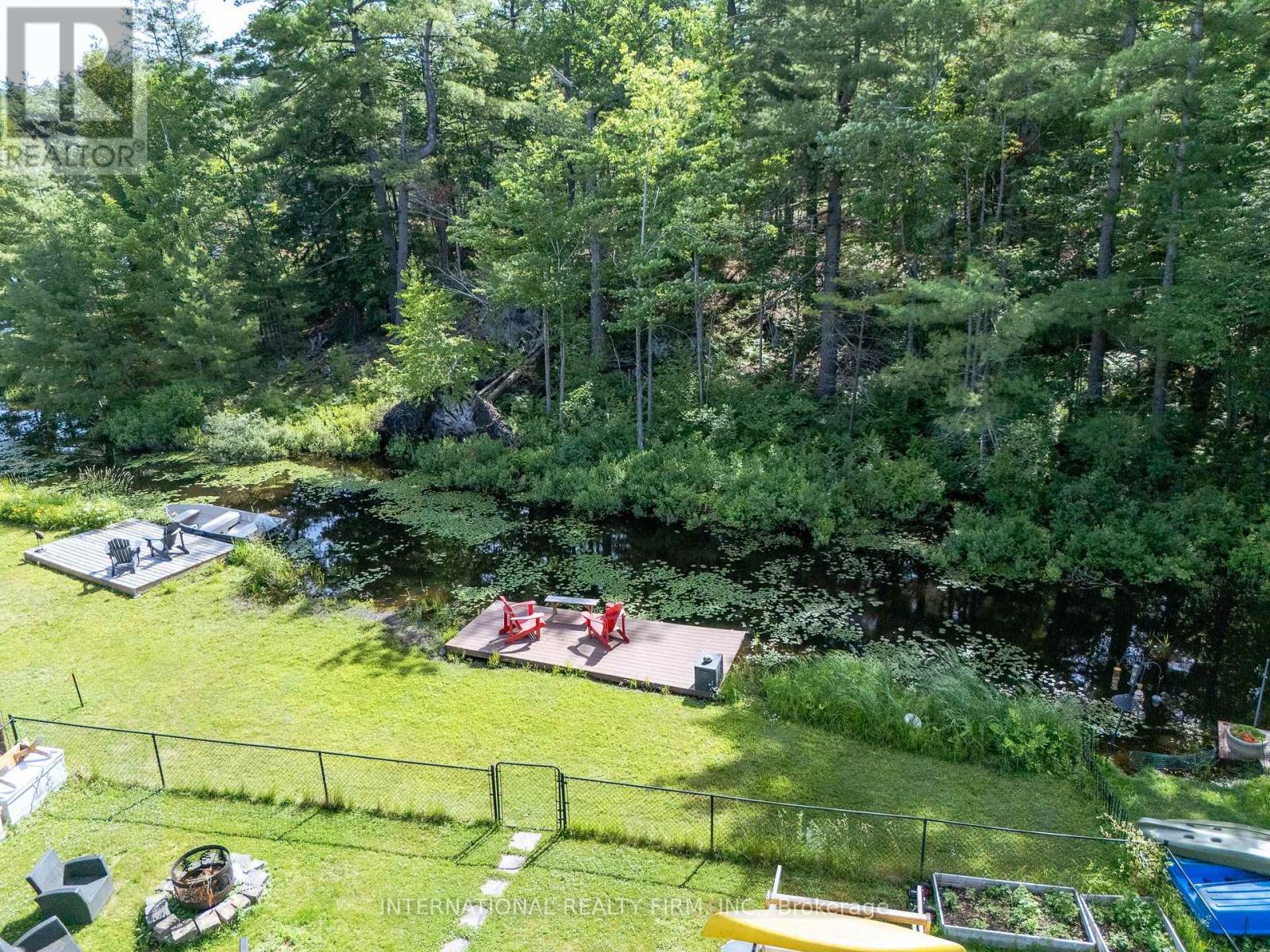 324 BETHUNE DRIVE N - 47