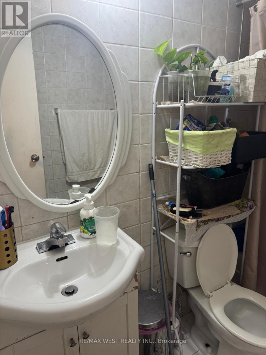 #2309 390 DIXON ROAD - 10