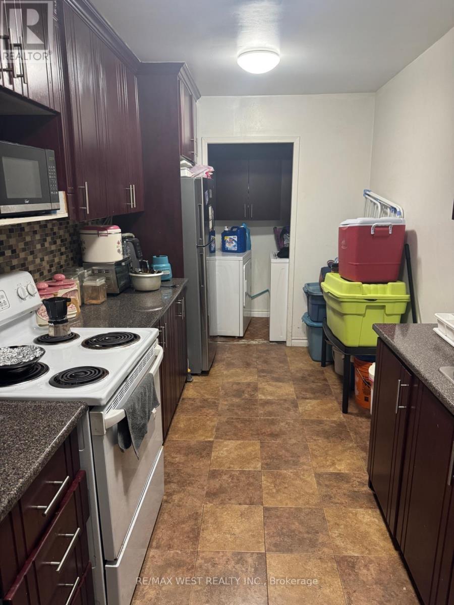 #2309 390 DIXON ROAD - 6