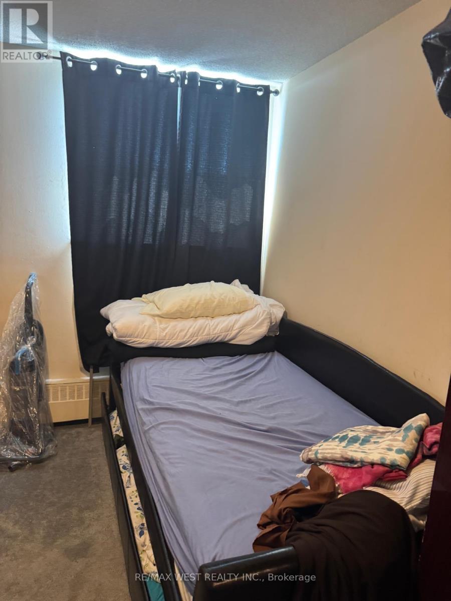 #2309 390 DIXON ROAD - 9