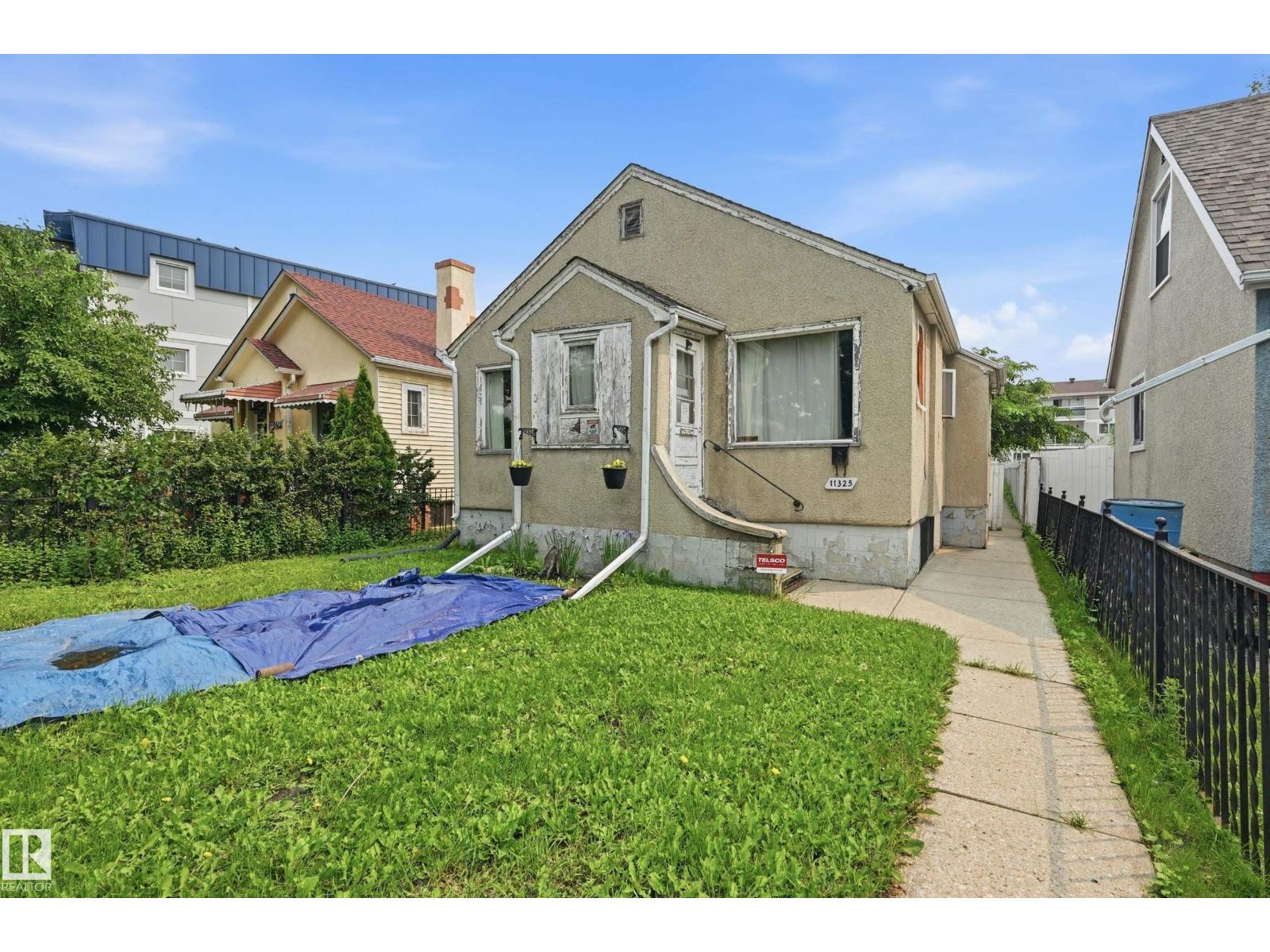 11325 101 ST NW - 1