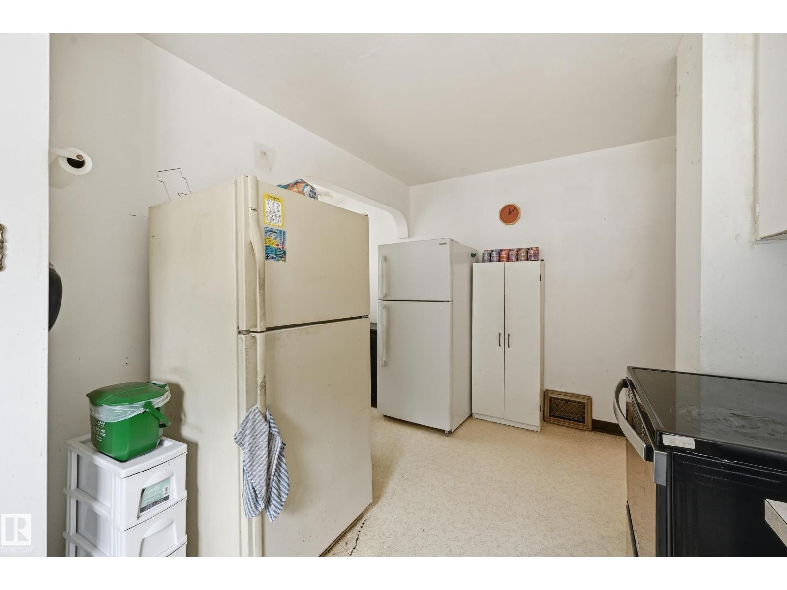11325 101 ST NW - 12