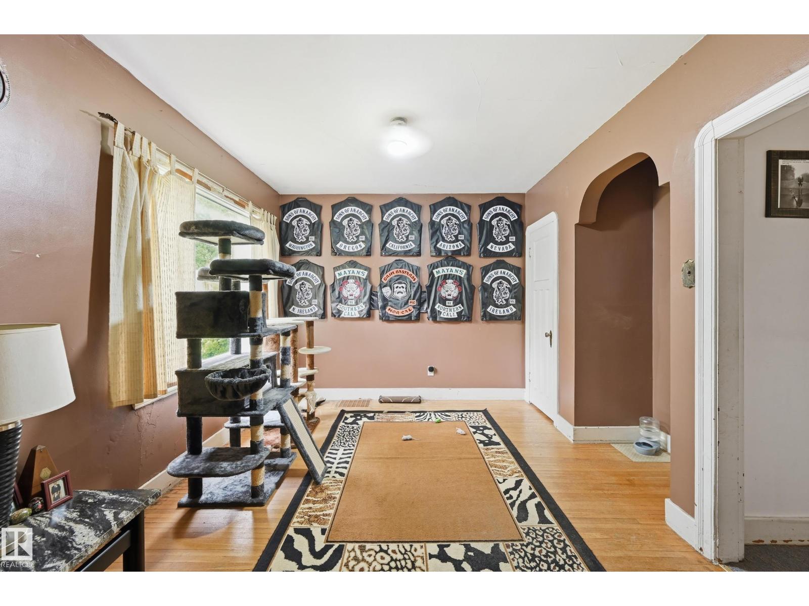 11325 101 ST NW - 4