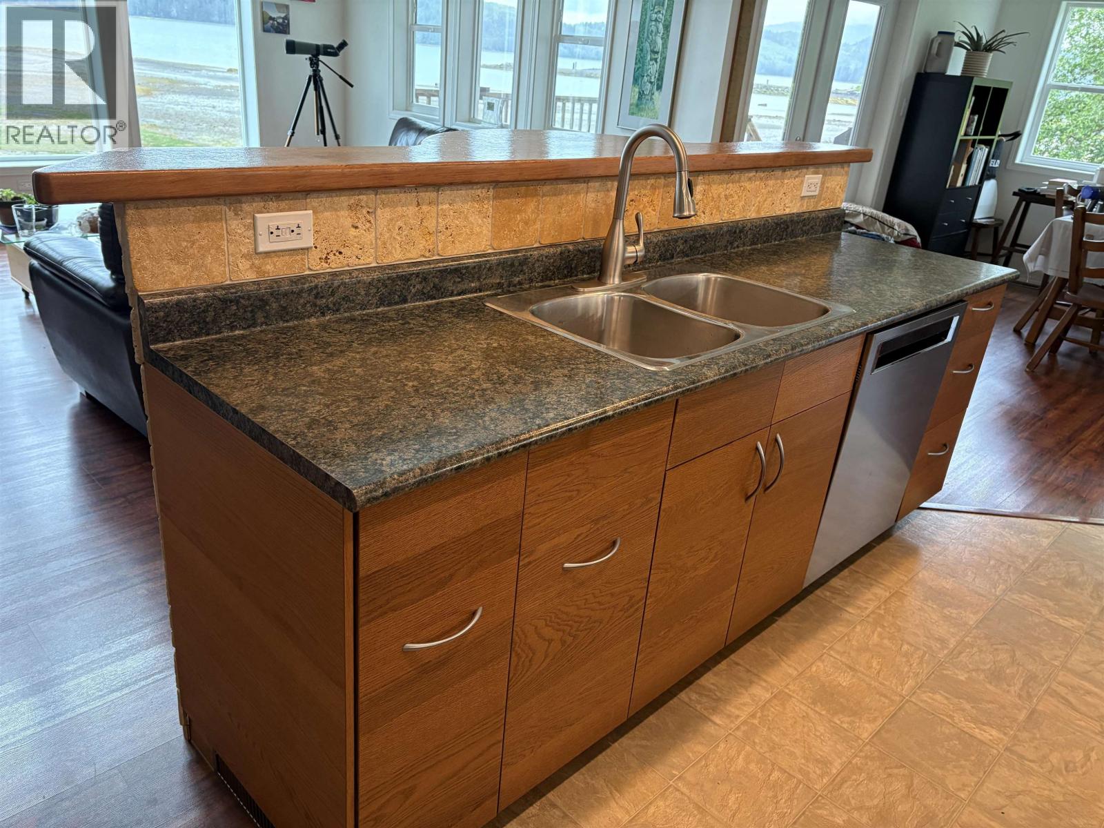 820 OCEANVIEW DRIVE - 34