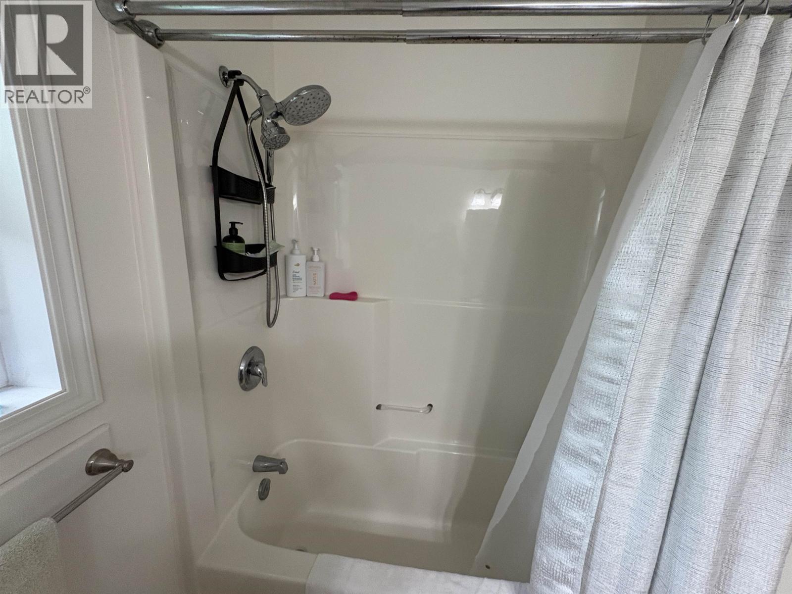 820 OCEANVIEW DRIVE - 4