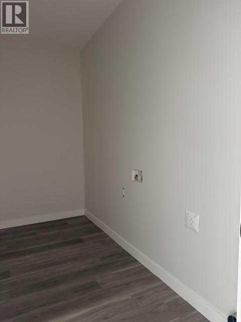12 Memorial Parkway - 6