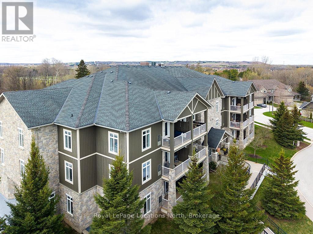 #304 25 BEAVER STREET S - 1