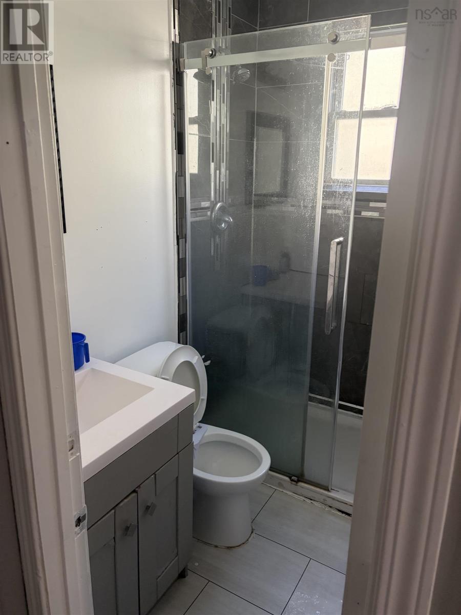 360 St. Peters Road - 10
