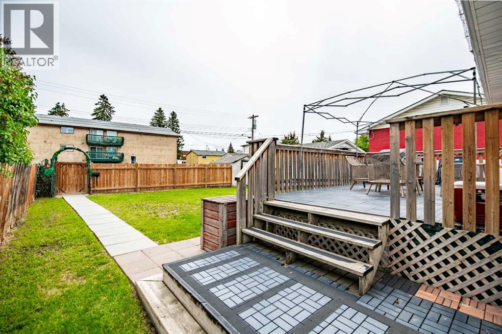 5903 56 Avenue - 32