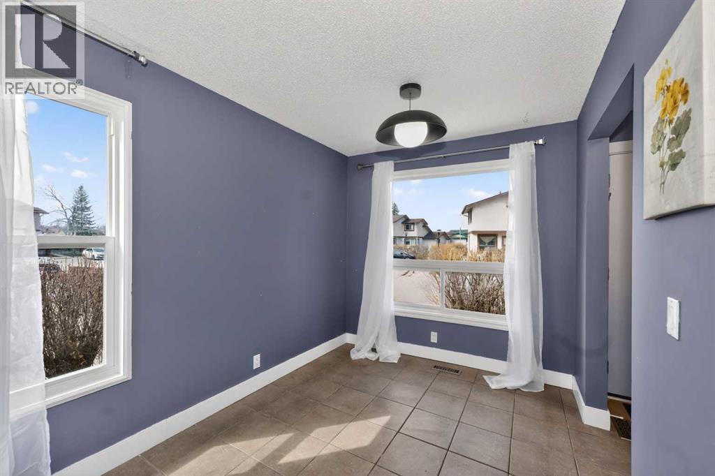 #7 75 Templemont Way NE - 13