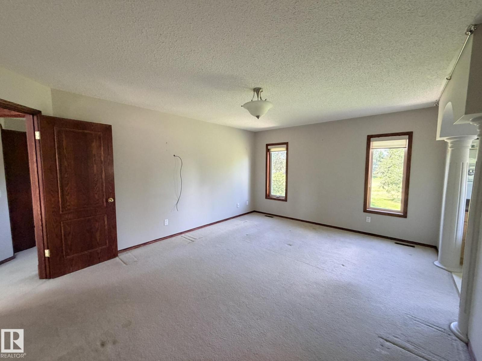 727 BALFOUR CL NW - 22