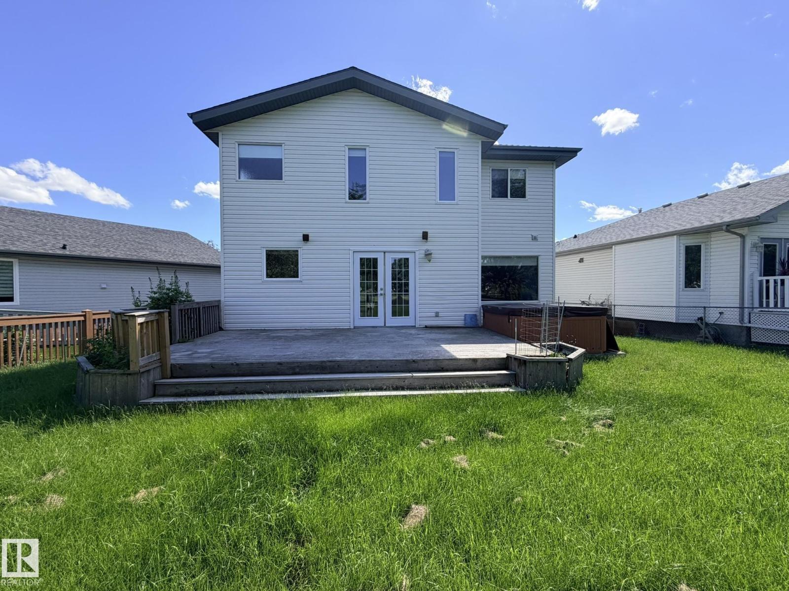 727 BALFOUR CL NW - 40