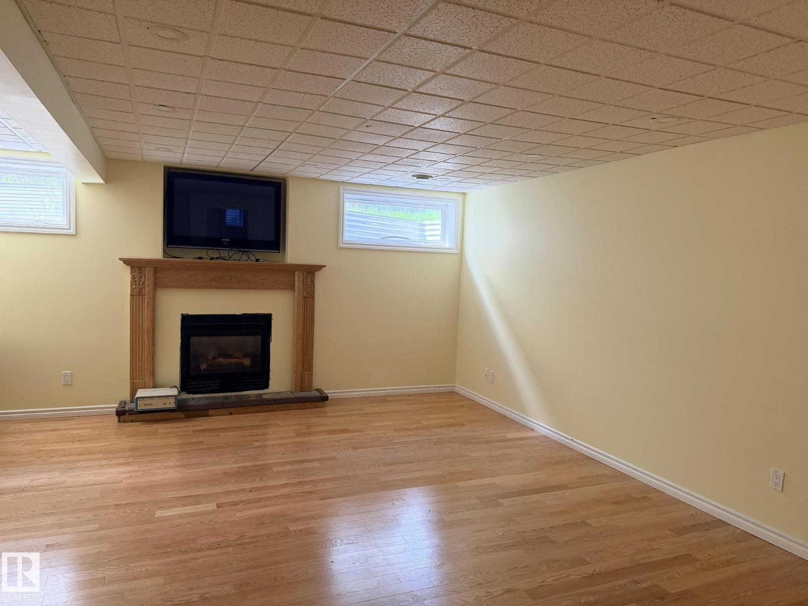 727 BALFOUR CL NW - 29