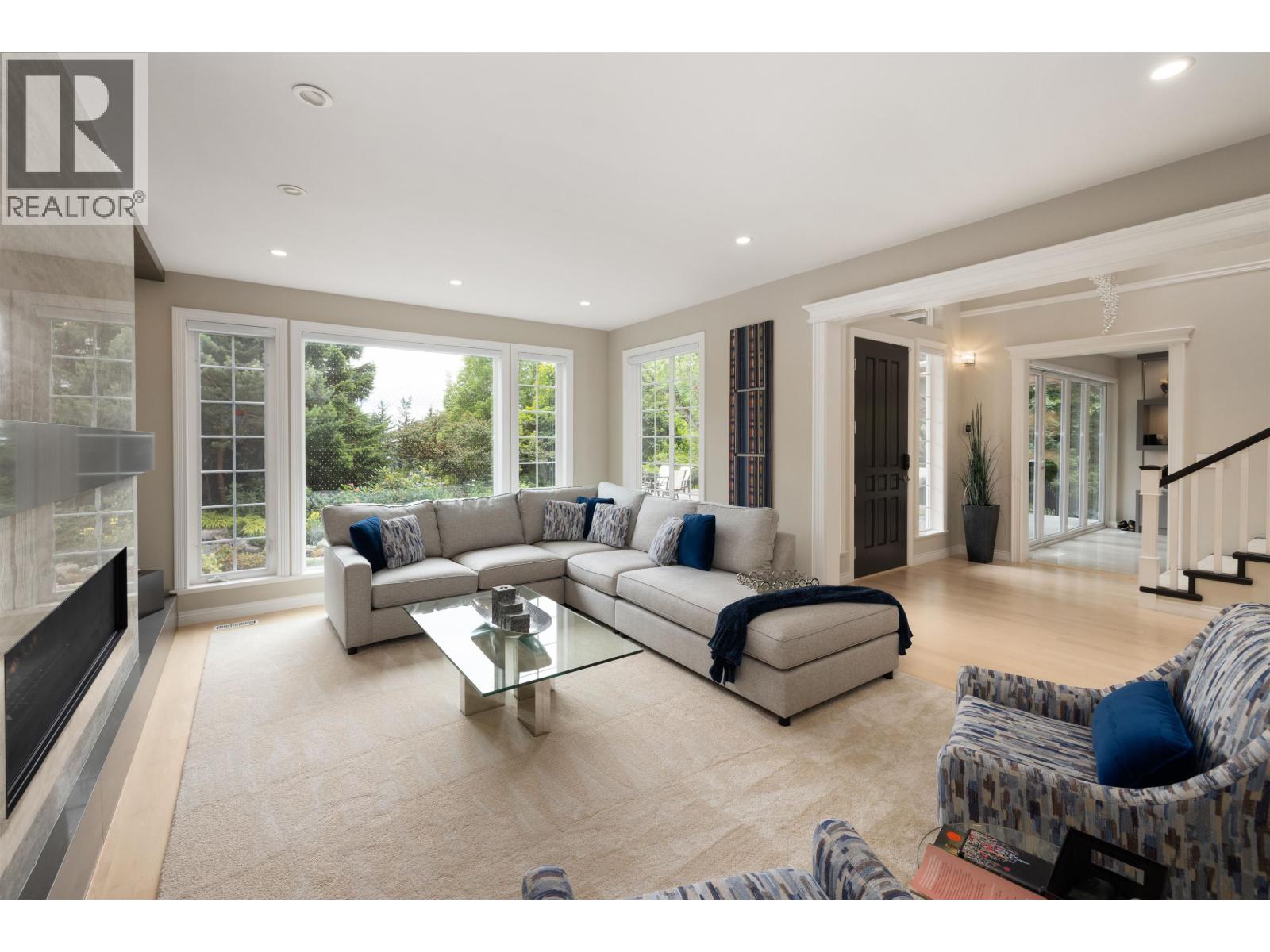 4115 E BRAEMAR ROAD, North Vancouver